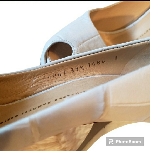 Guiseppe Zanotti Crocodile Platforms RETAIL $975- - Picture 8 of 8